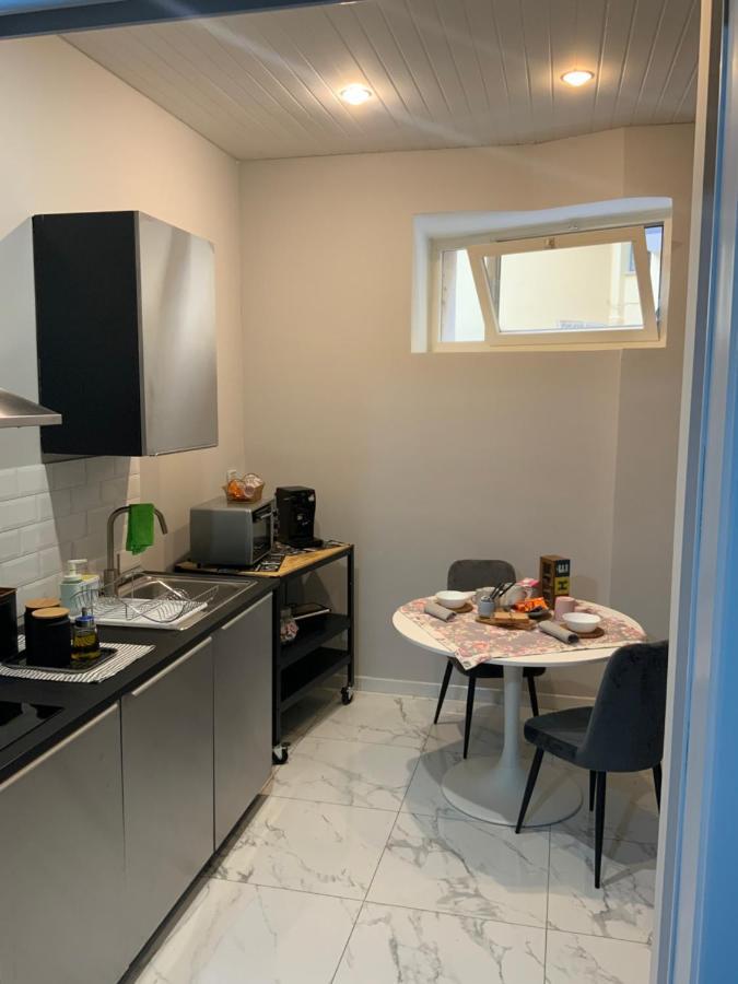 Central Station And City Rooms Link "13 Apartment" Amalfi Coast , サレルノ エクステリア 写真